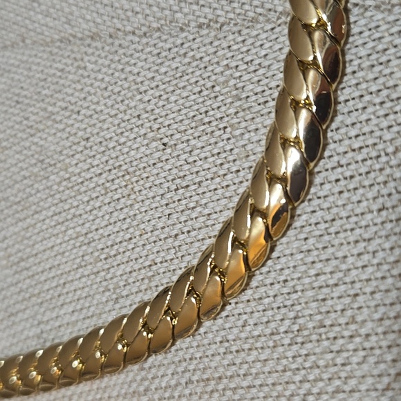 Miami Cuban Link Chain - Picture 2 of 4